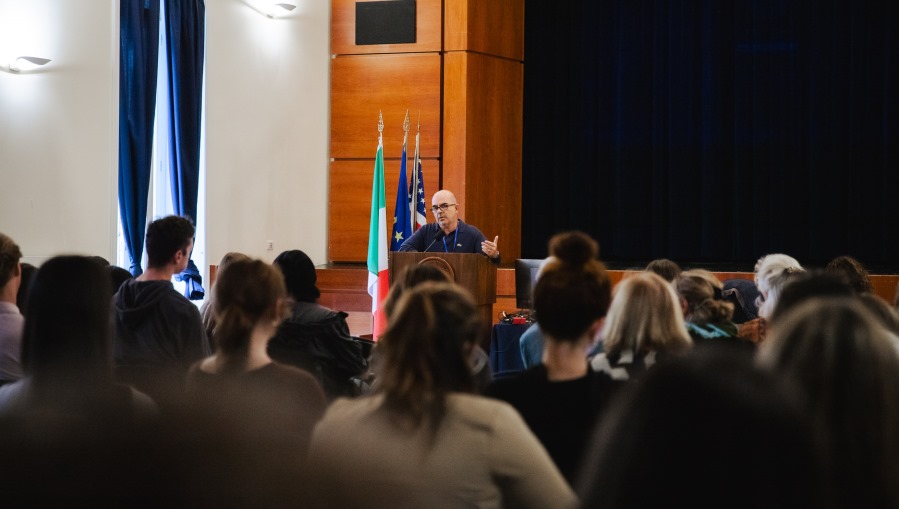 Nicola Gardini at JCU